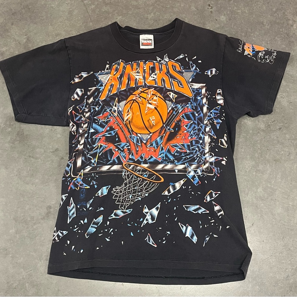 Vintage 90s New York Knicks Shattered Backboard Shirt